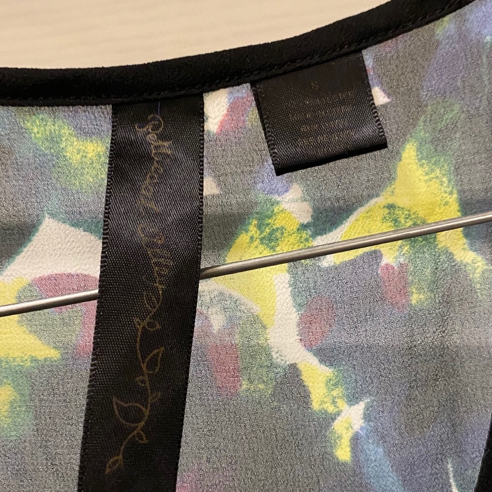 FLORAL TOP - Picture 3 of 6